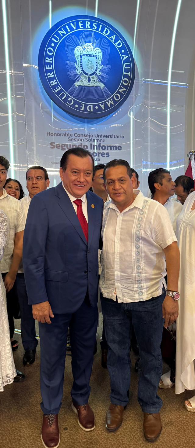 Asiste el alcalde Oscar Sánchez Luna, al 2do informe de Labores del Rector de la UAGro.